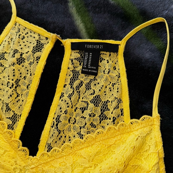 Forever 21 Medium Yellow Women’s Dress - Picture 4 of 5